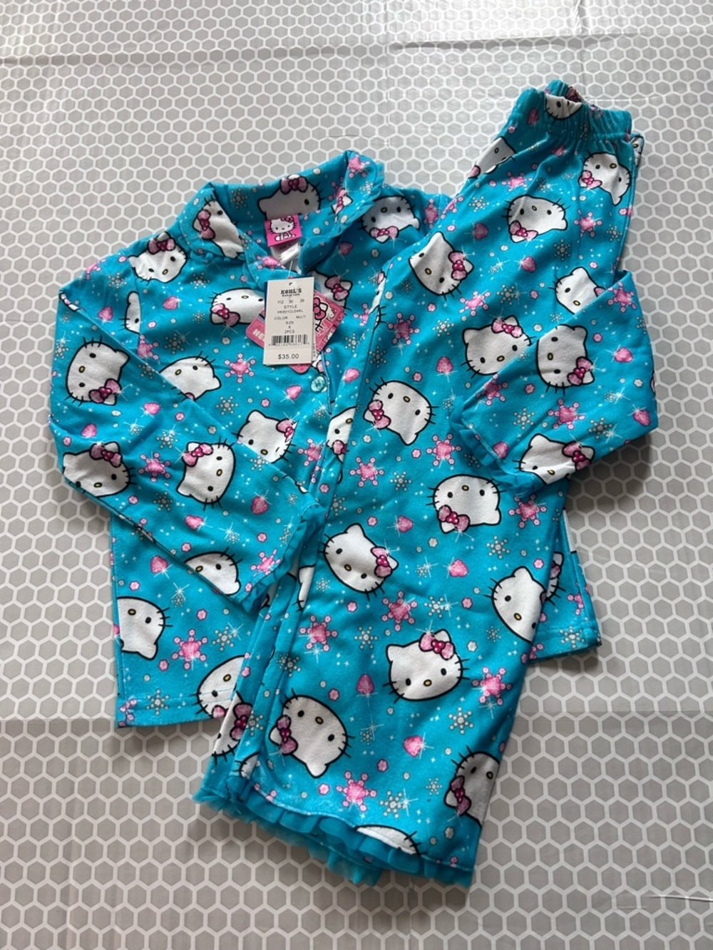 NWT Hello Kitty Girls' Turquoise Fleece Pajama Set - Cozy Two-Piece. Size 6